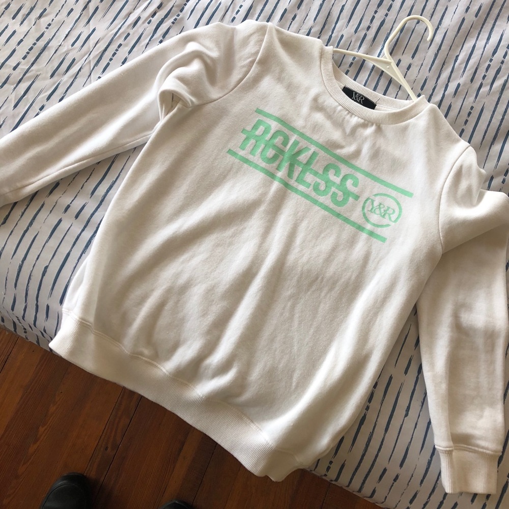 Never worn!!